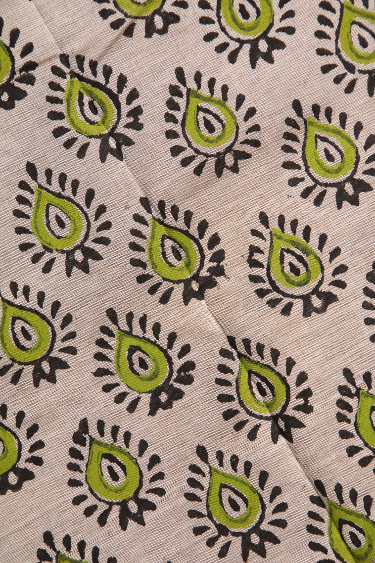 Lime Green Poly Cotton Sarees Without Zari With Buttis (small Dots Or Motifs) view 3