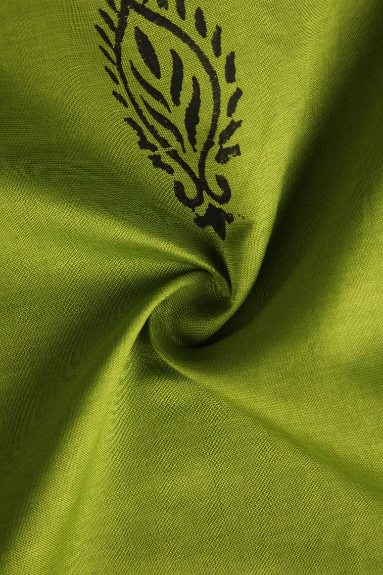 Lime Green Poly Cotton Sarees Without Zari With Buttis (small Dots Or Motifs) view 4