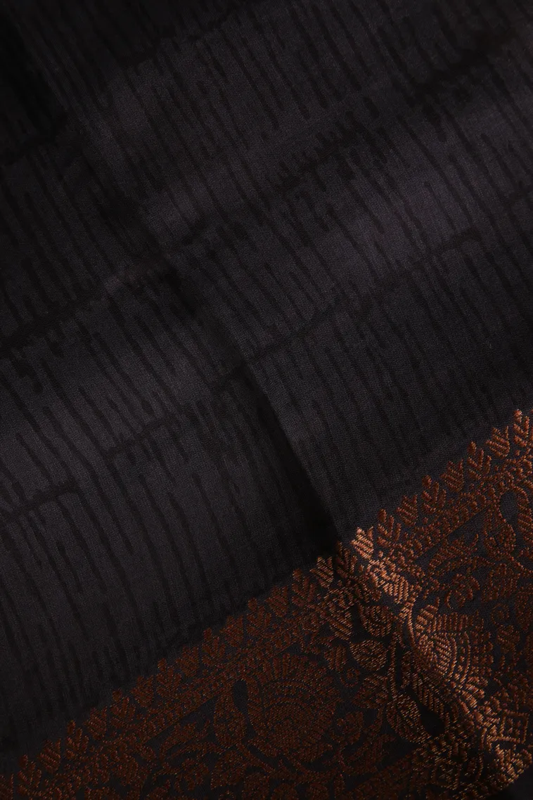 Cotton White Chanderi Cotton Sarees with Copper Zari Geometric Shapes view 3