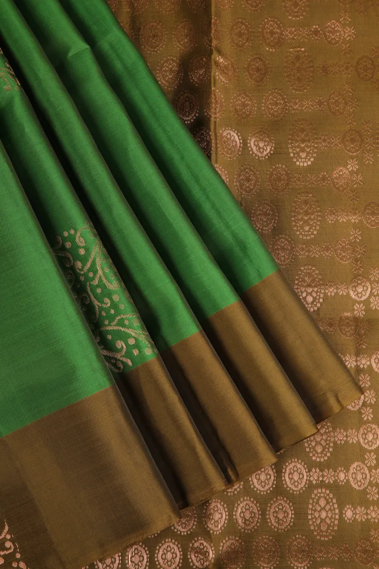 Paris Green Soft Silk Saree with Gold Zari Kodi Pattern