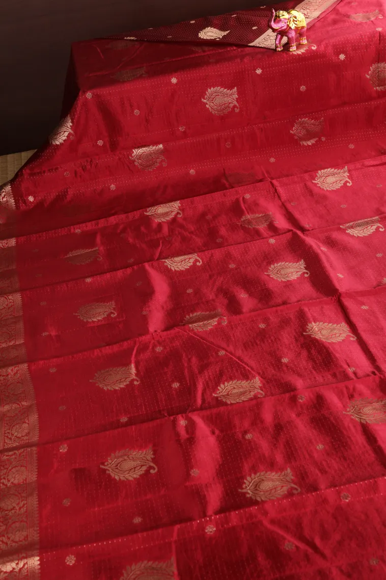 Rose Red Raw Silk Sarees with Gold Zari Buttis (small Dots Or Motifs) view 2