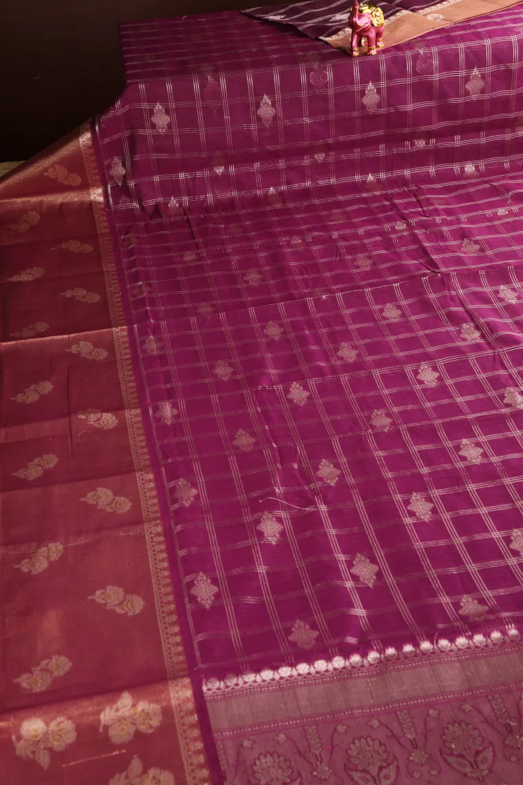 Magenta Purple Raw Silk Sarees with Thread Zari Checks And Puttas view 2