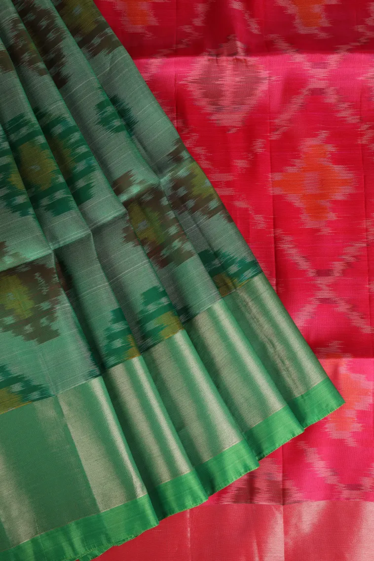 Forest Green Pochampalli Saree Without Zari With Floral Patterns