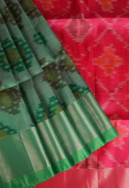 Forest Green Pochampalli Saree Without Zari With Floral Patterns