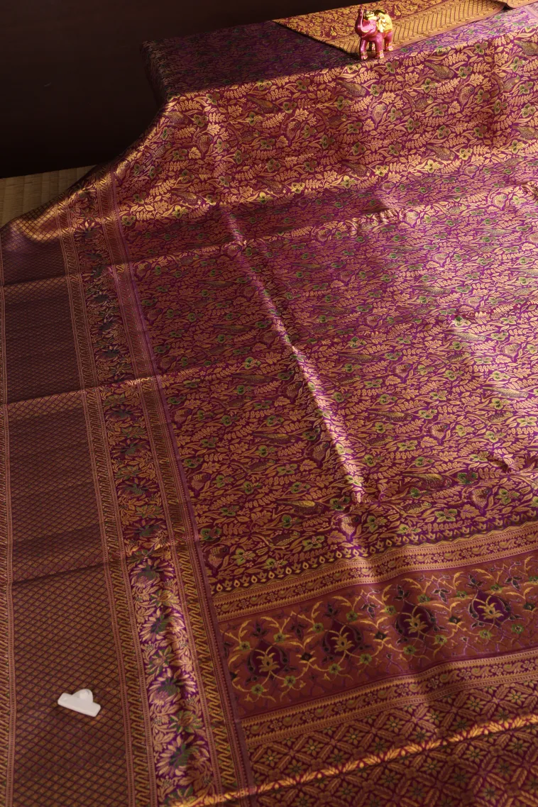 Magenta Purple Kanchipuram Silk Sarees with Gold Zari Birds And Floral Pattern view 2