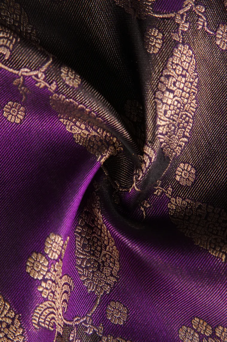 Viola Purple Kanchipuram Silk Sarees with Gold Zari Floral Patterns view 4