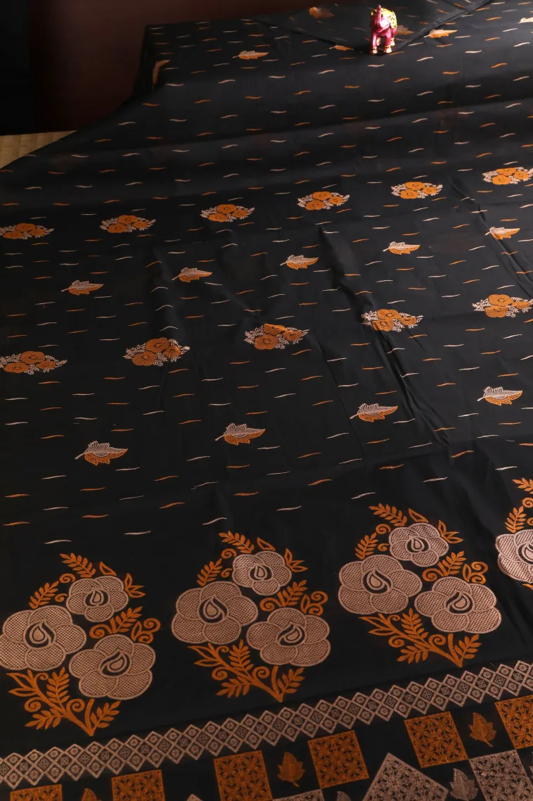 Asphalt Black Pure Handloom Kovai Cotton Without Zari With Leaf Pattern view 2