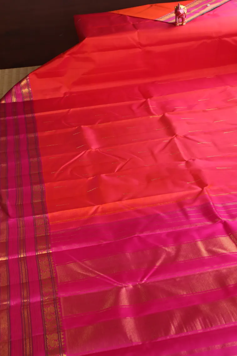 Strawberry Pink Kanchipuram Silk Sarees with Gold Zari Vaira Oosi view 2