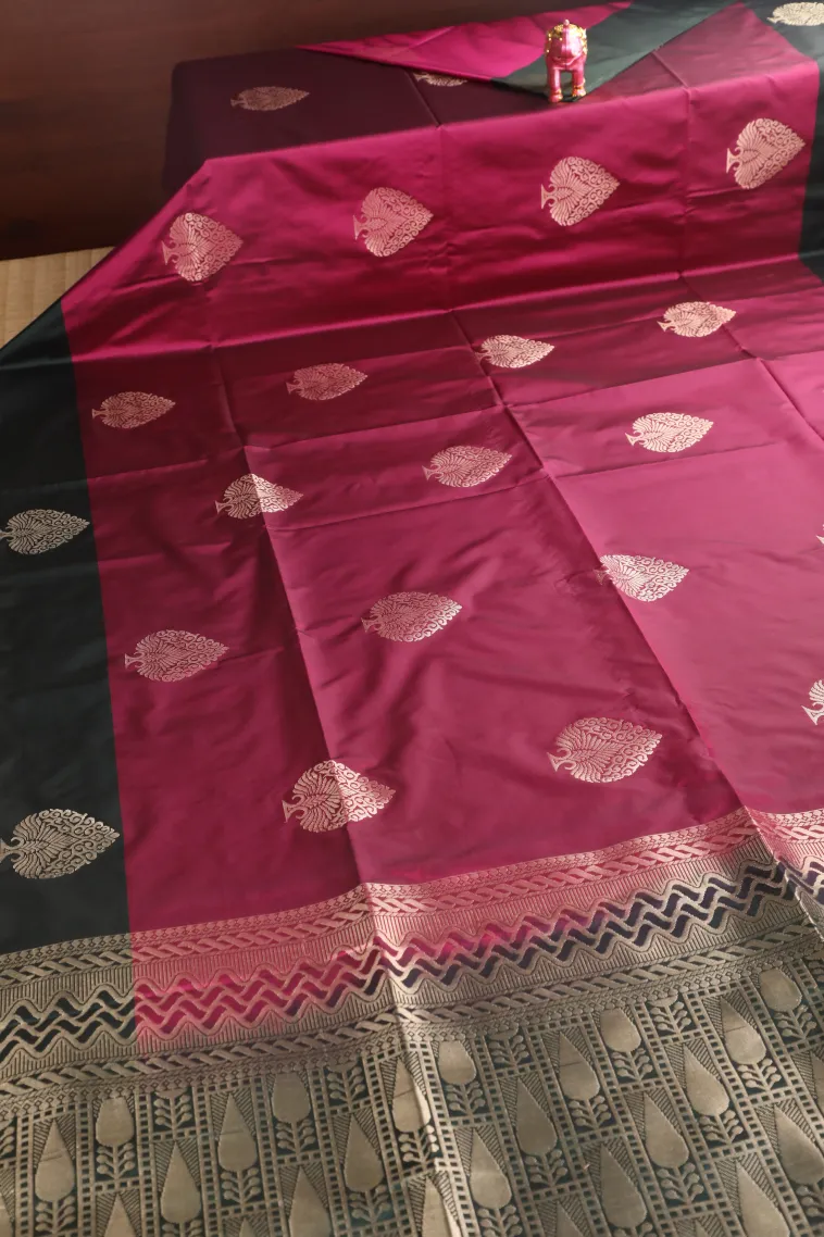 Bubblegum Pink Soft Silk Saree with Gold Zari Tree Mottif view 2
