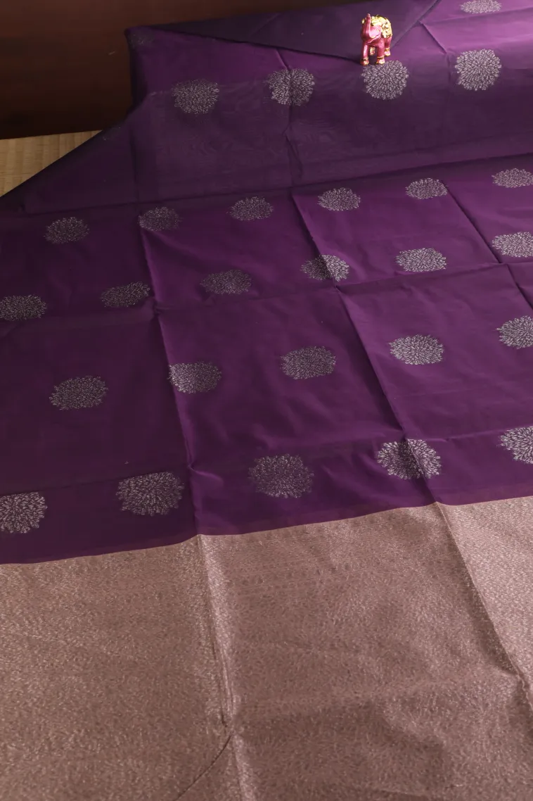 Mulberry Purple Silk Cotton Sarees with Antic Zari Flower Mottif view 2