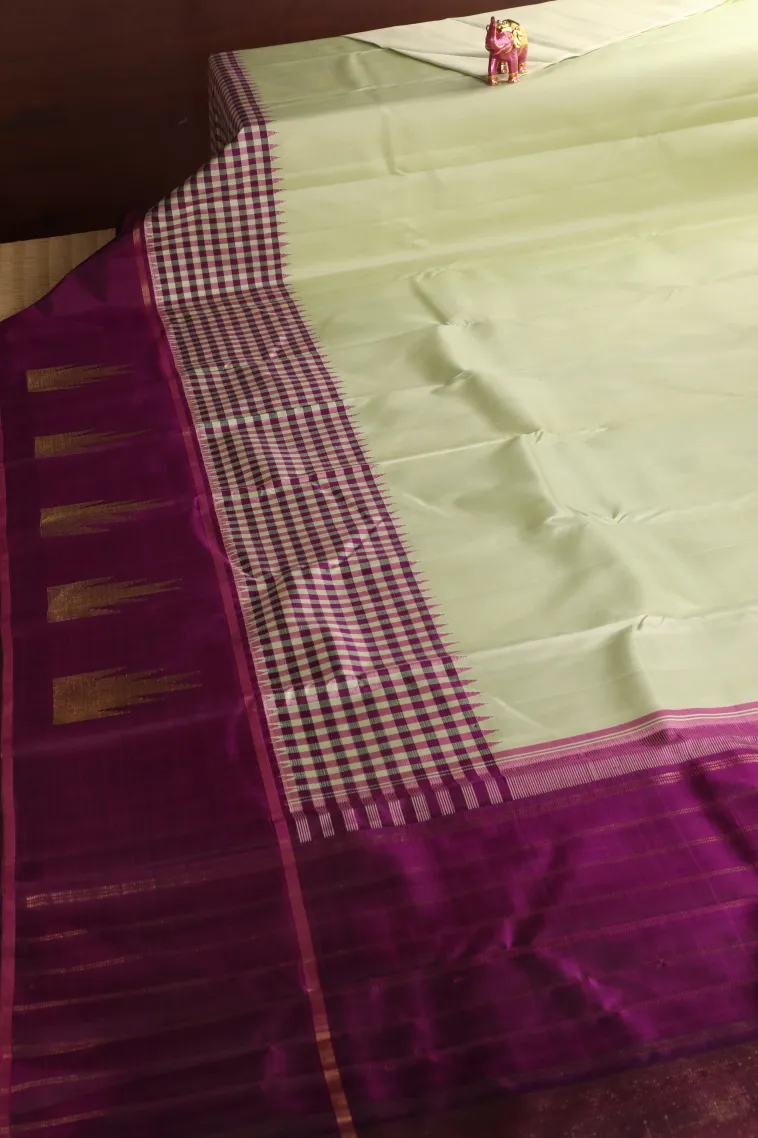 Pistachio Green Kanchipuram Silk Sarees with Gold Zari Plain view 2