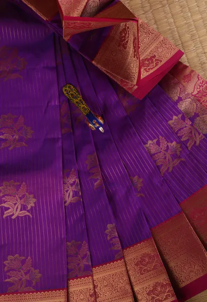 Viola Purple Visiri Madippu Silk Sarees with Gold Zari Straipes And Puttas
