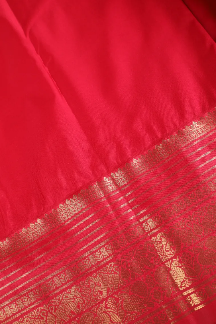 Lemon Yellow Apoorva Silk Sarees with Gold Zari Floral Patterns view 3