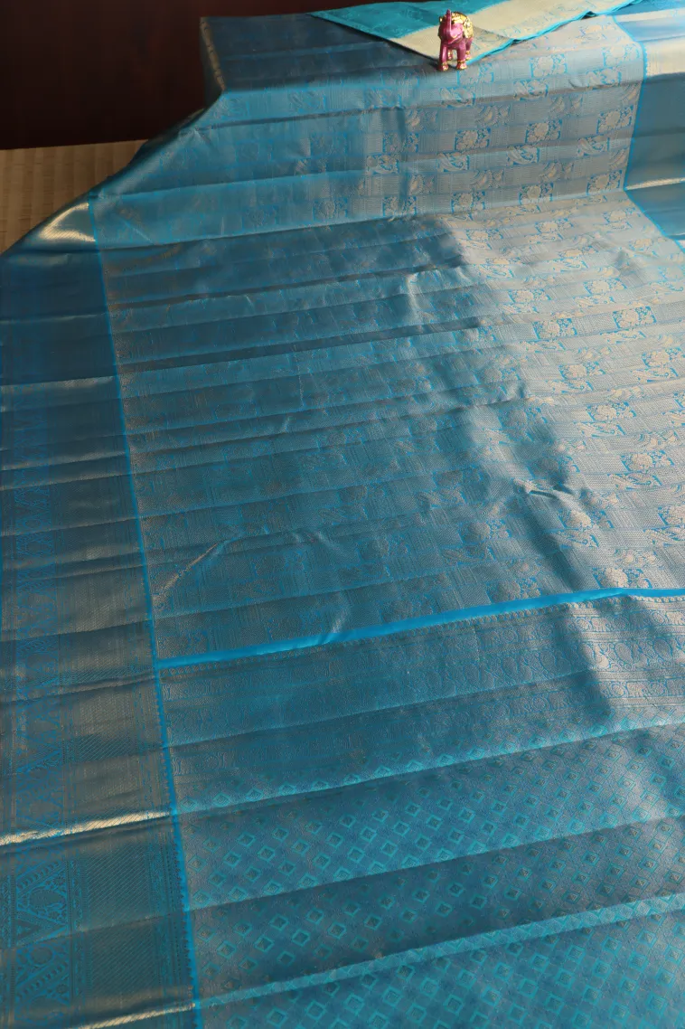 Cerulean Blue Kanchipuram Silk Sarees with Gold Zari Floral Patterns view 2