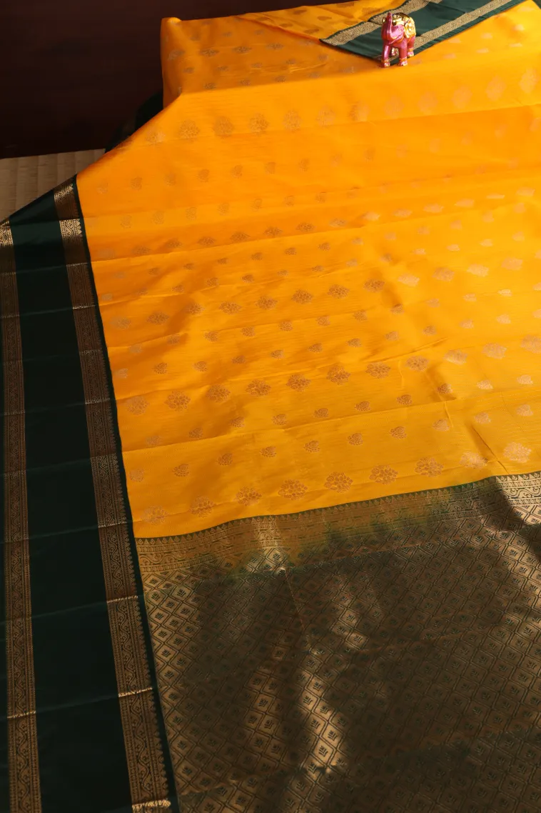 Lemon Yellow Visiri Madippu Silk Sarees with Gold Zari Straipes And Puttas view 2