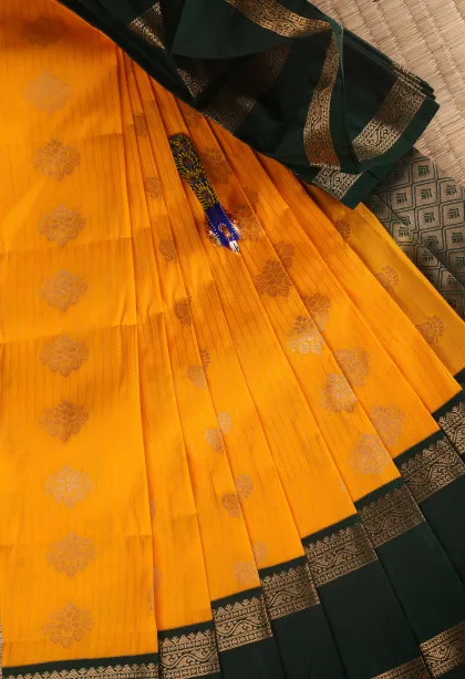 Lemon Yellow Visiri Madippu Silk Sarees with Gold Zari Straipes And Puttas