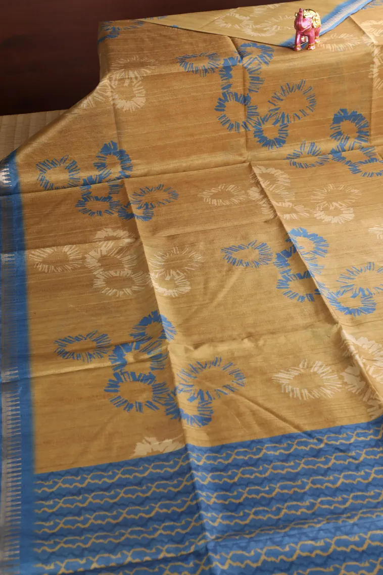 Gold Semi Tussar Silk Without Zari With Geometric Shapes view 2