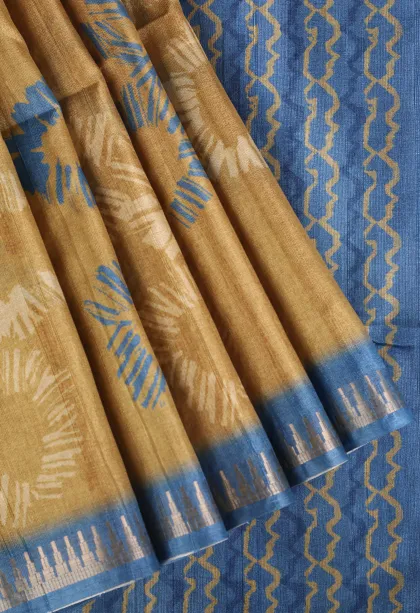 Gold Semi Tussar Silk Without Zari With Geometric Shapes
