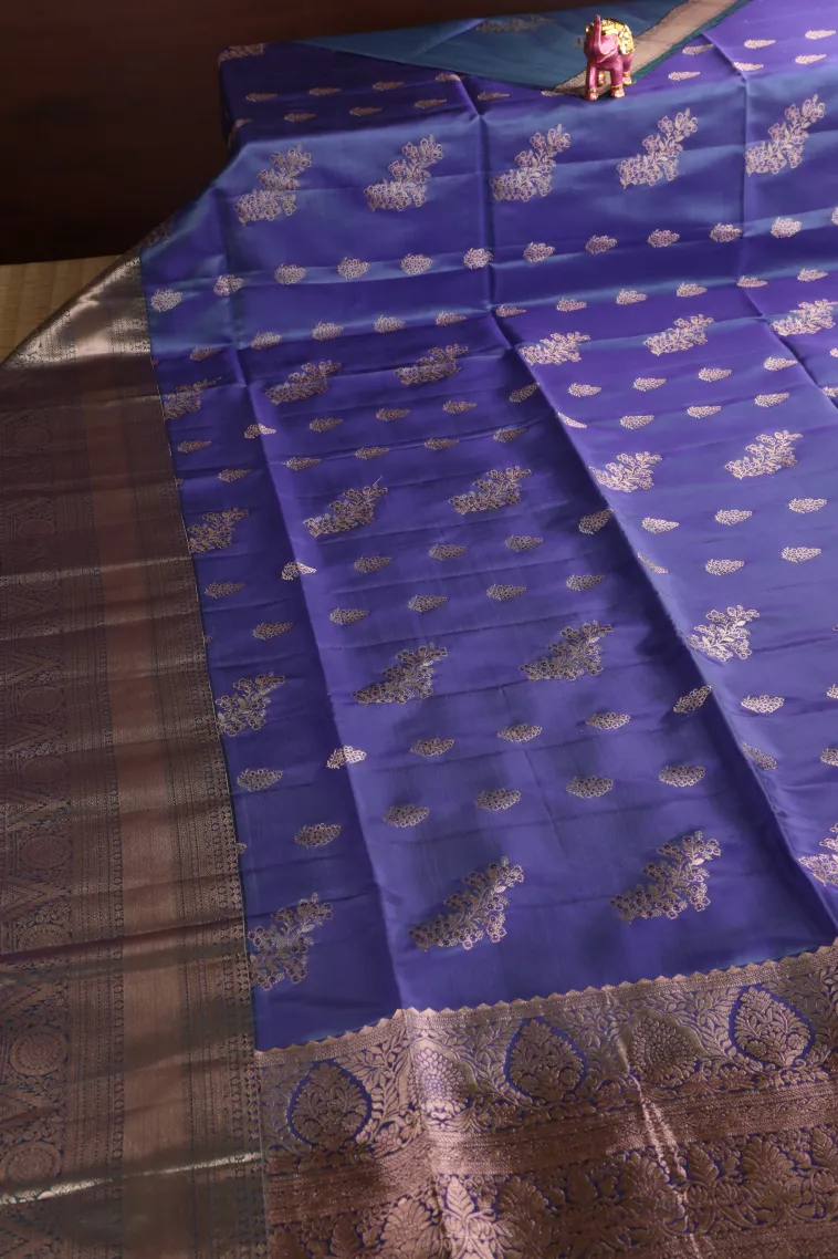 Daffane Blue Soft Silk Saree with Gold Zari Kodi Pattern view 2