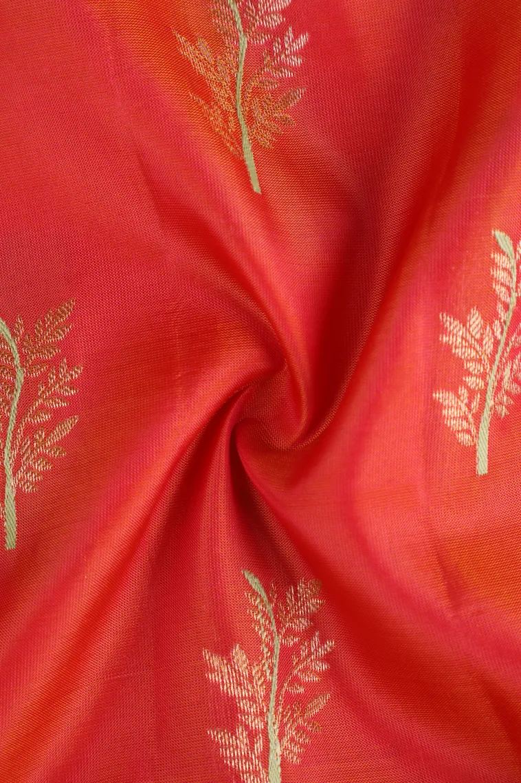Strawberry Pink Soft Silk Saree with Gold Zari Kodi Pattern view 4