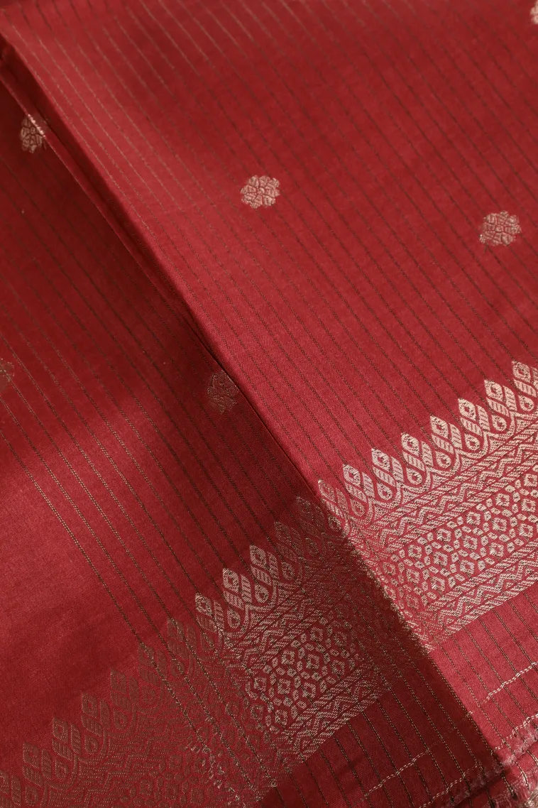 Cotton White Tussar Saree with Gold And Silver Zari Geometric Shapes view 3