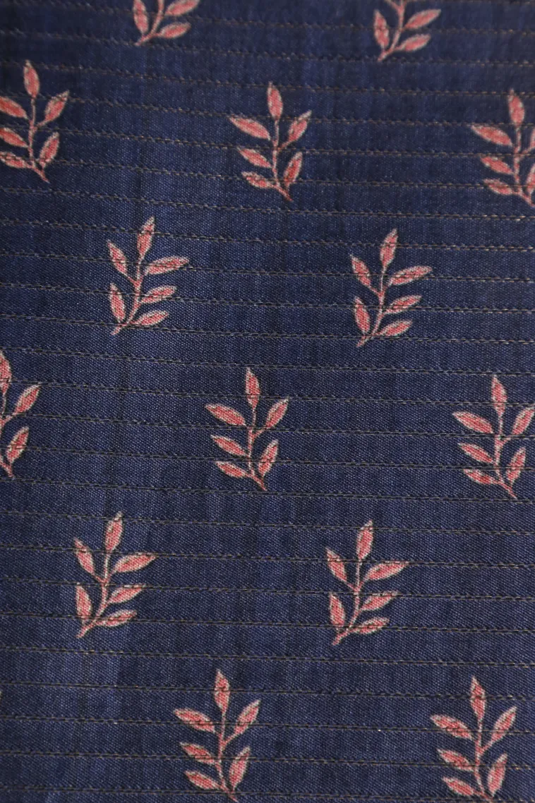 Blush Red Tussar Saree with Thread Zari Floral Patterns view 3