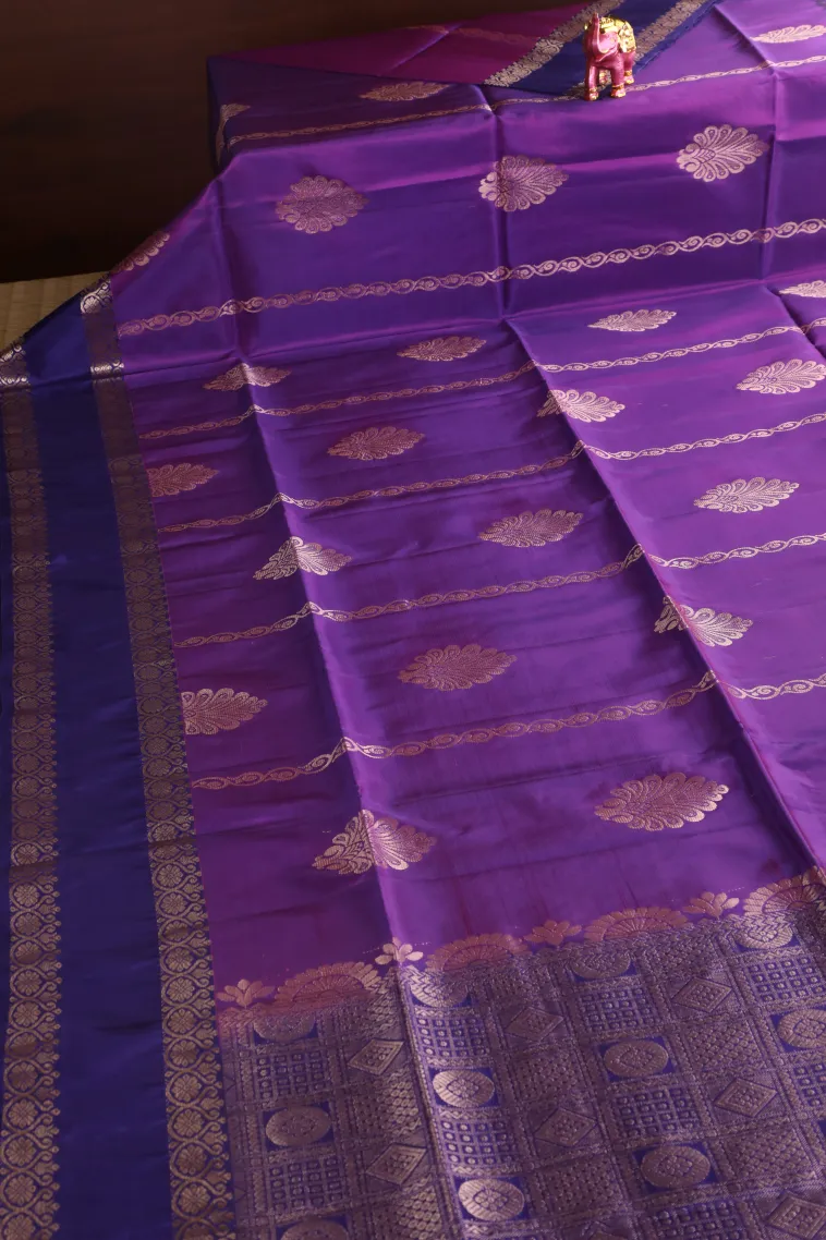 Mauve Purple Soft Silk Saree with Gold Zari Straipes And Puttas view 2