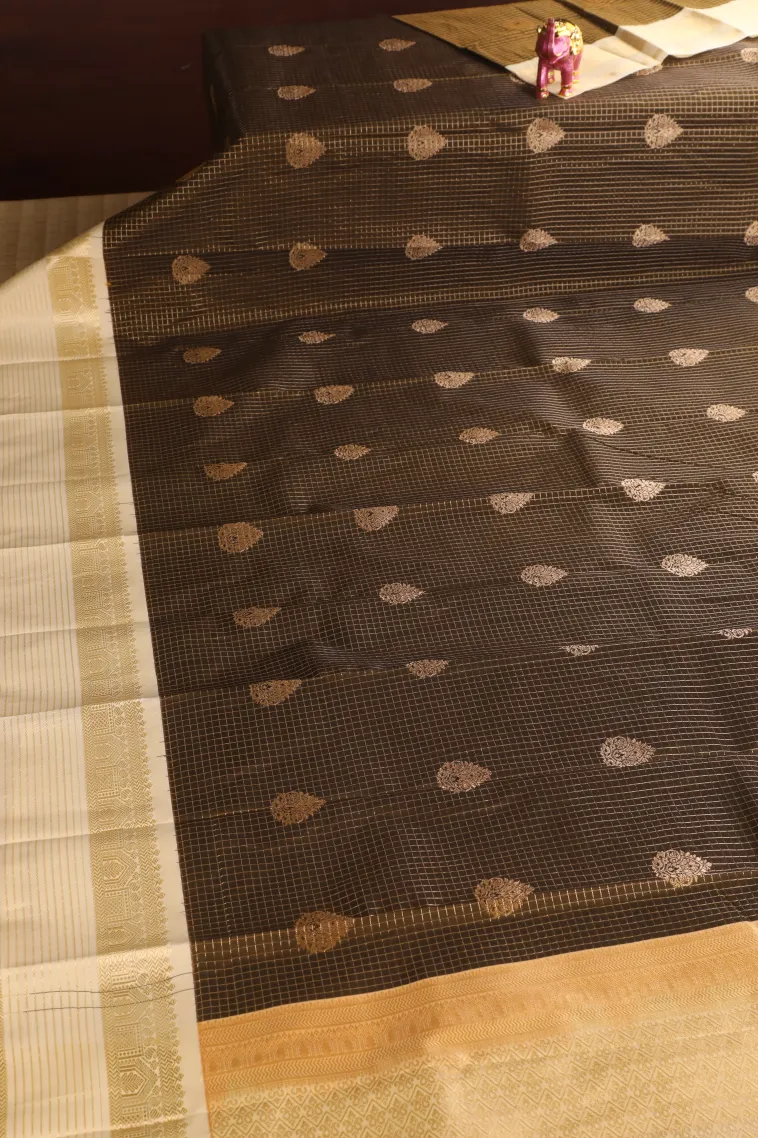 Peanut Brown Visiri Madippu Silk Sarees with Gold Zari Checks And Puttas view 2