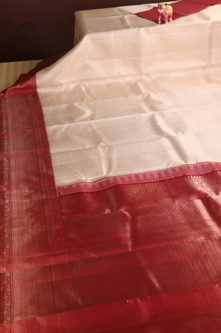 Chiffon White Kanchipuram Silk Sarees with Gold Zari Floral Patterns view 2