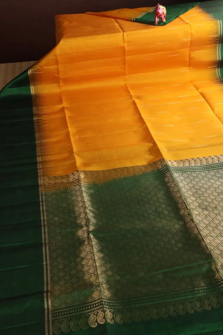 Lemon Yellow Soft Silk Saree with Gold Zari Vaira Oosi view 2