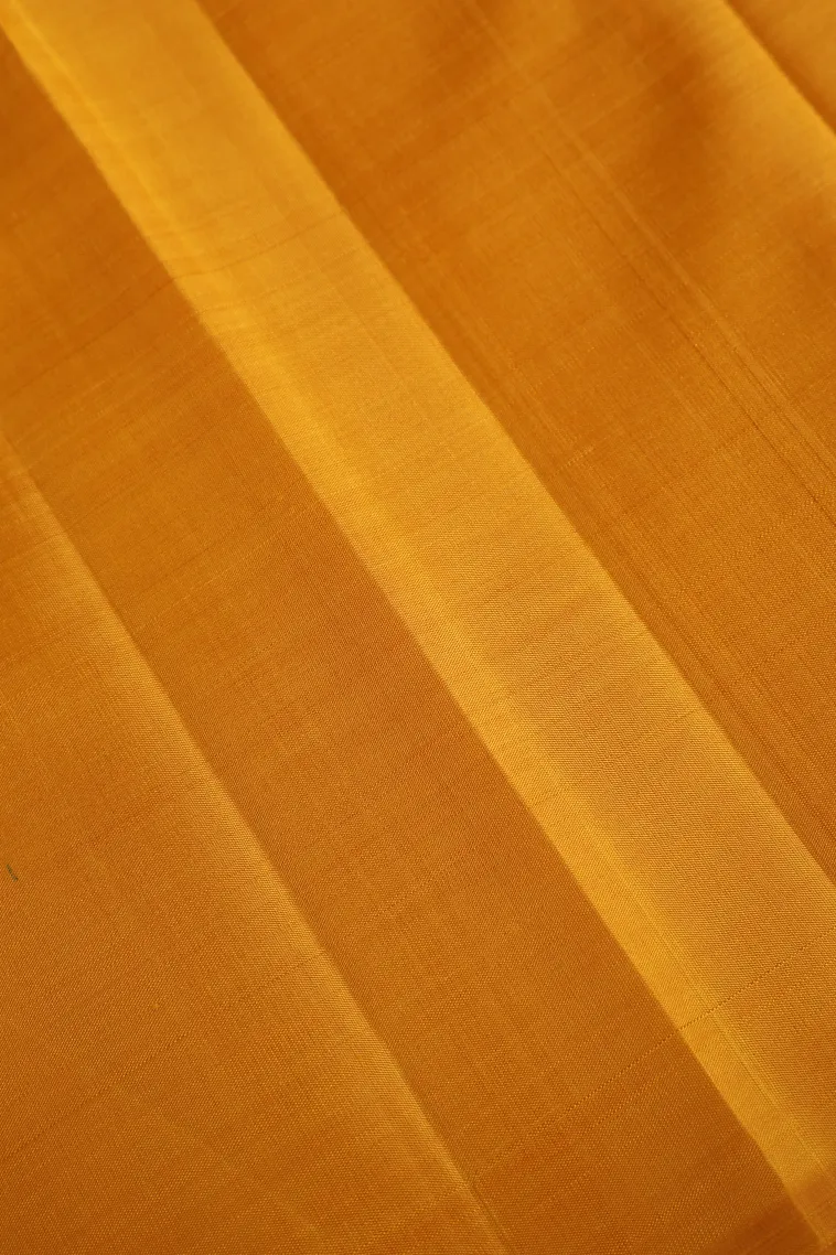 Cotton White Kanchipuram Silk Sarees with Gold Zari Small Checks Pattern view 3