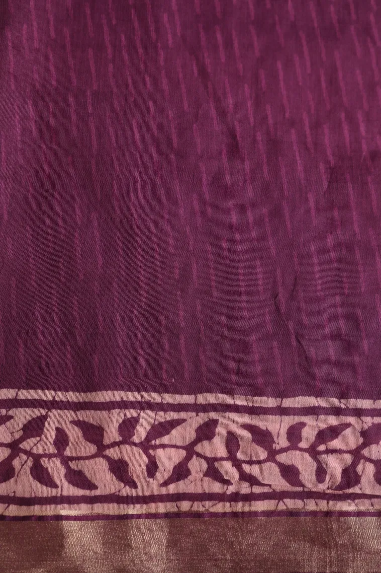 Magenta Purple Chanderi Cotton Sarees with Gold Zari Geometric Shapes view 3