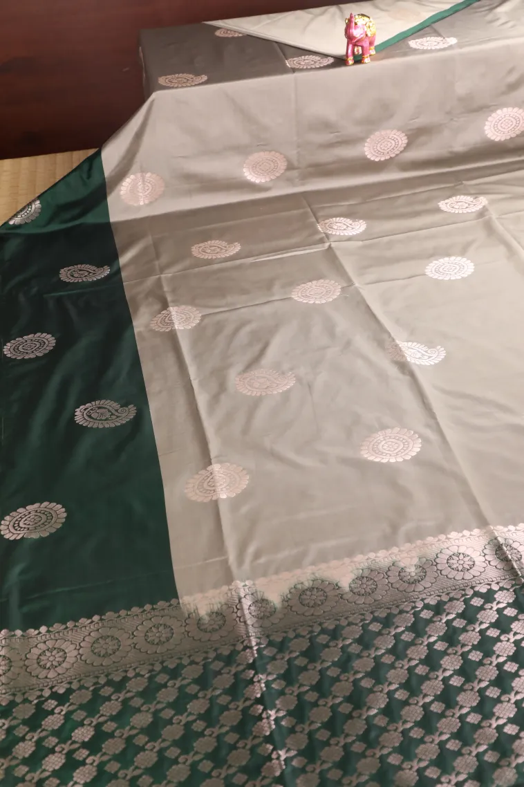 Frost White Soft Silk Saree with Gold Zari Mango Puttas view 2