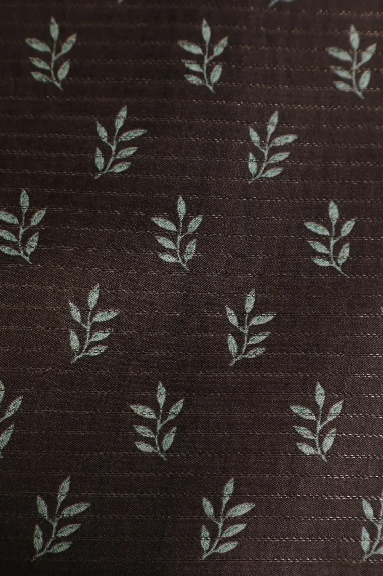 Pistachio Green Tussar Saree with Thread Zari Floral Patterns view 3