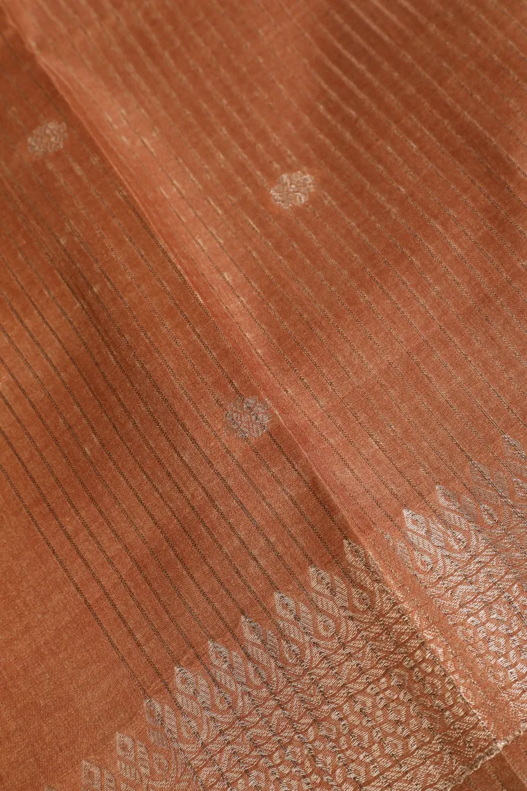 Cotton White Tussar Saree with Gold And Silver Zari Geometric Shapes view 3