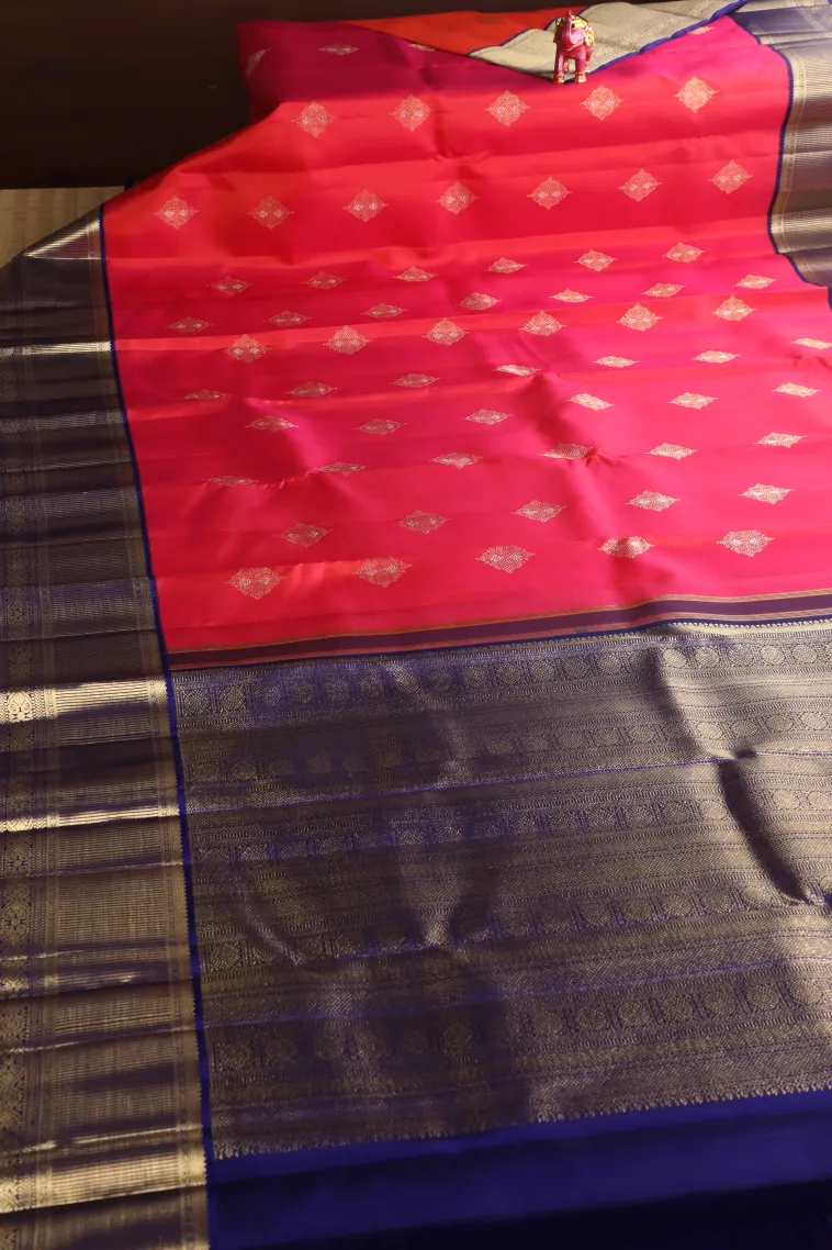 Strawberry Pink Kanchipuram Silk Sarees with Gold Zari Buttis (small Dots Or Motifs) view 2