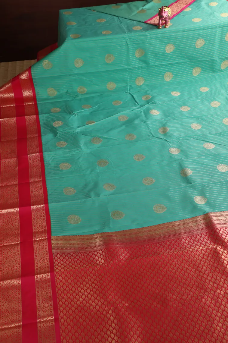 Teal Blue Visiri Madippu Silk Sarees with Gold Zari Straipes And Puttas view 2