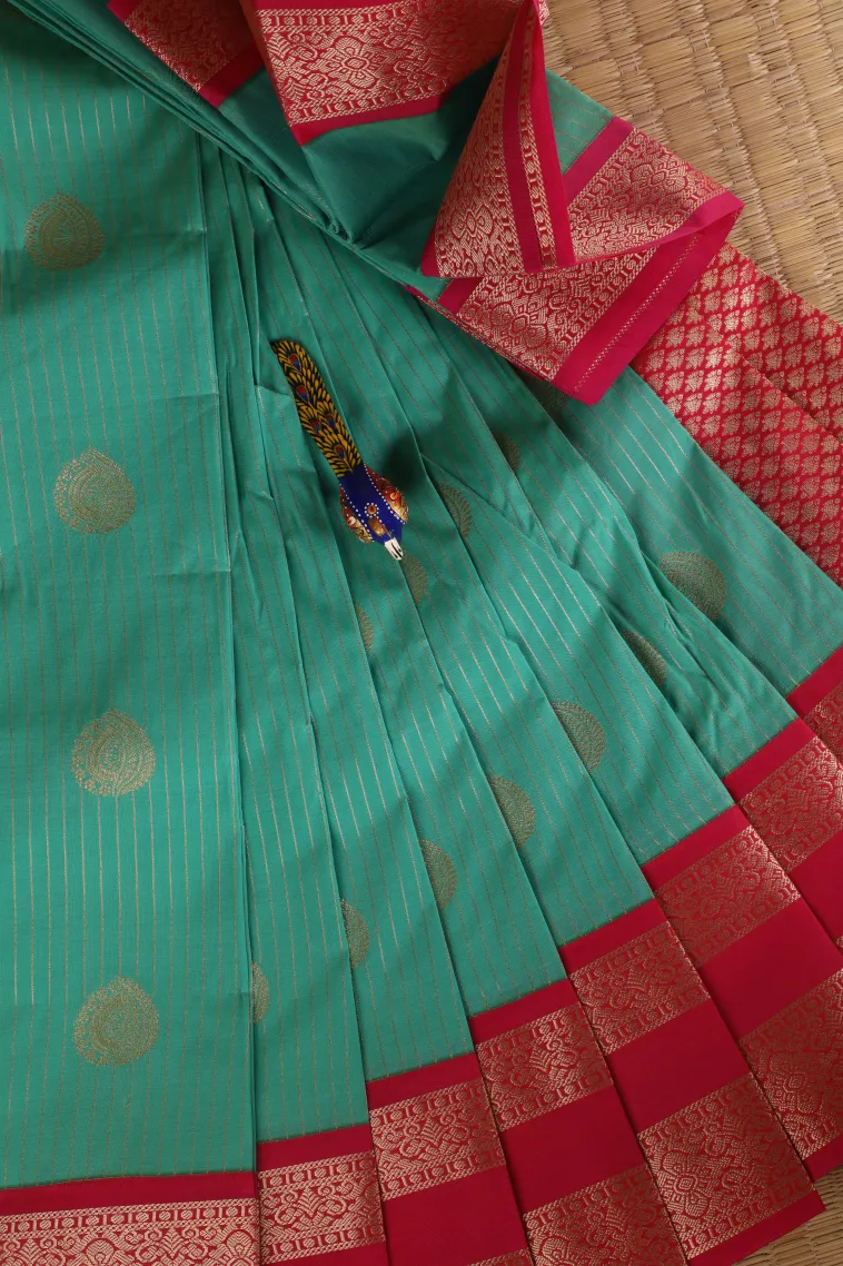 Teal Blue Visiri Madippu Silk Sarees with Gold Zari Straipes And Puttas