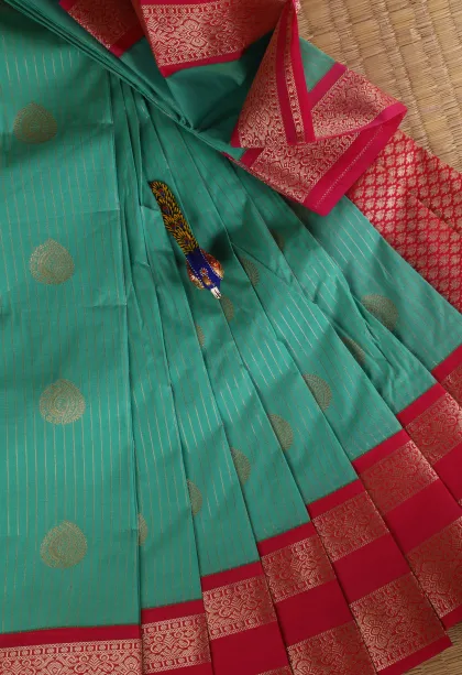 Teal Blue Visiri Madippu Silk Sarees with Gold Zari Straipes And Puttas