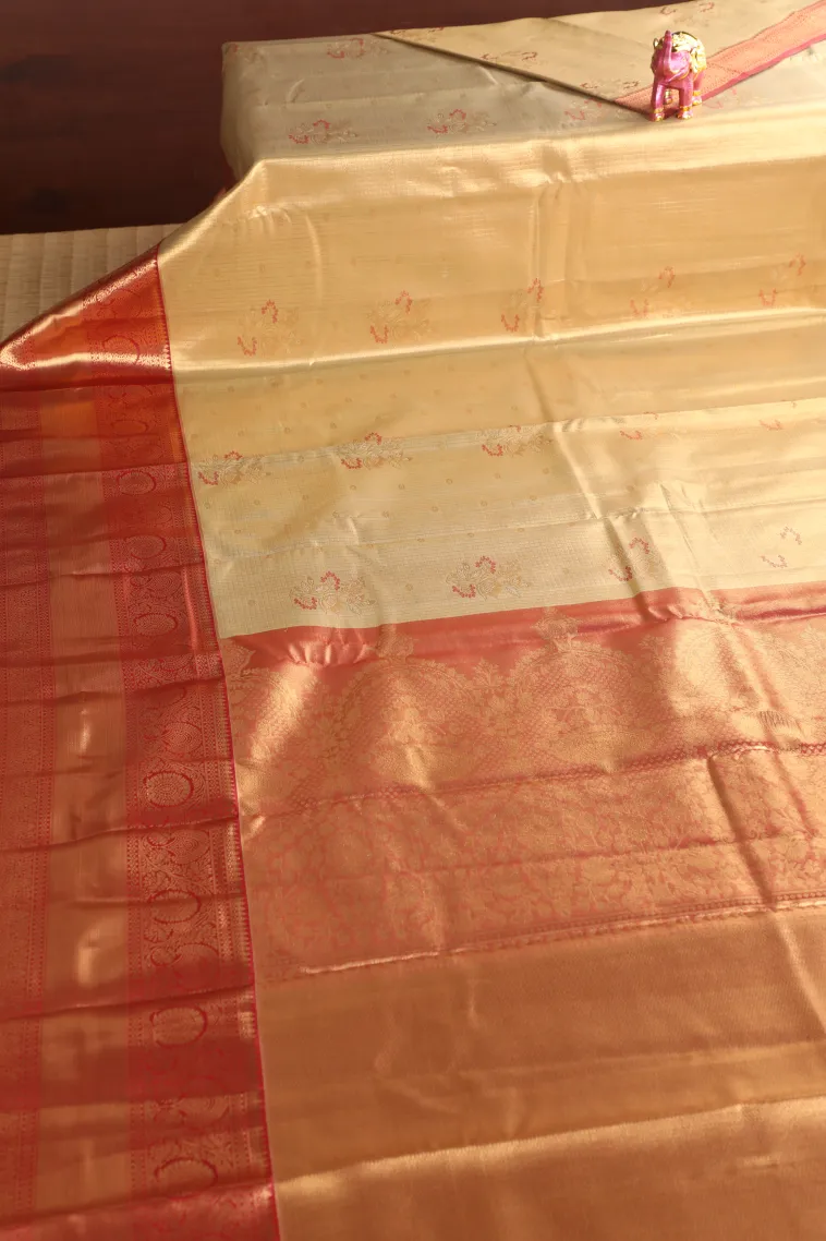 Gold Apoorva Silk Sarees with Gold Zari Small Checks Pattern view 2