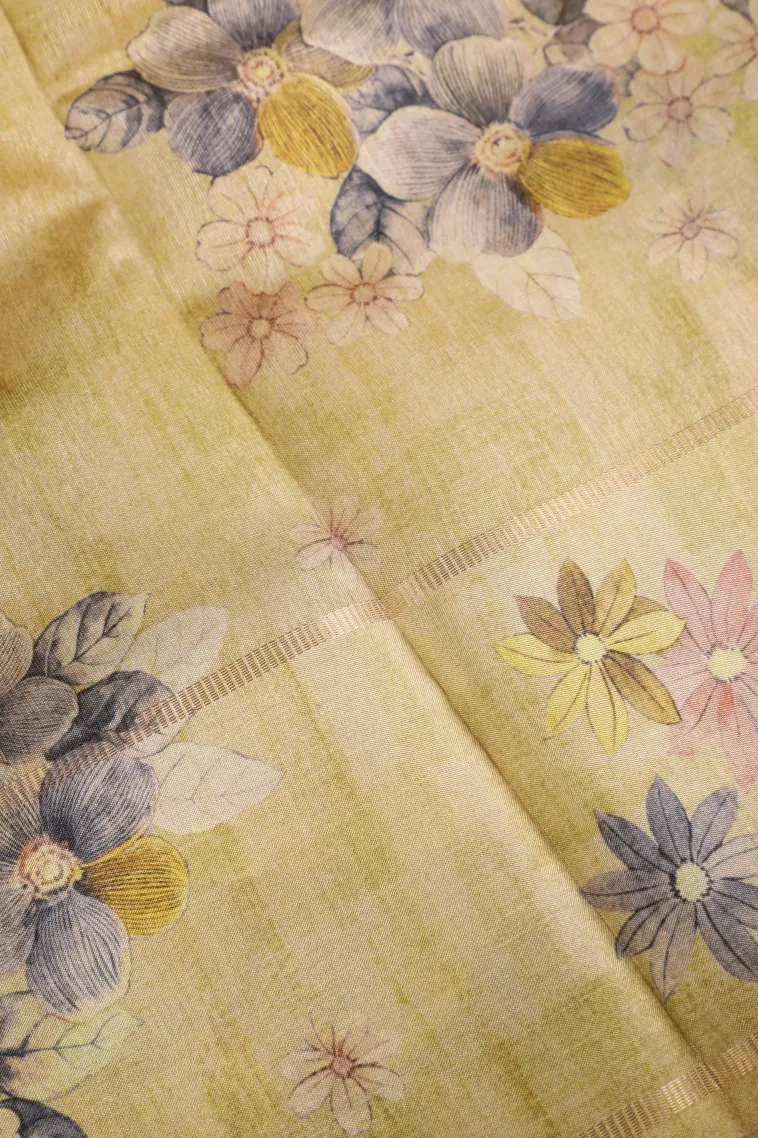 Cookie Yellow Organza Saree with Gold Zari Plain view 3