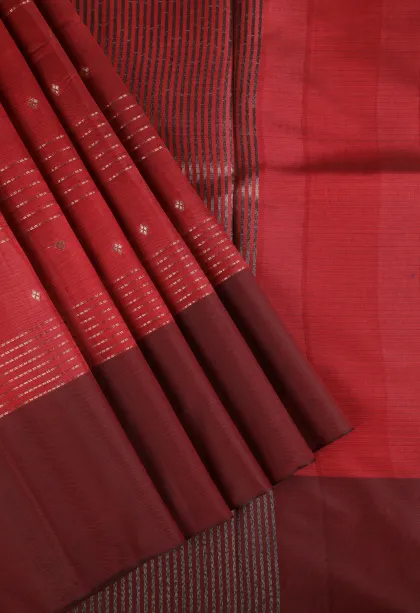 Apple Red Soft Silk Sarees with Gold Zari Straipes And Puttas