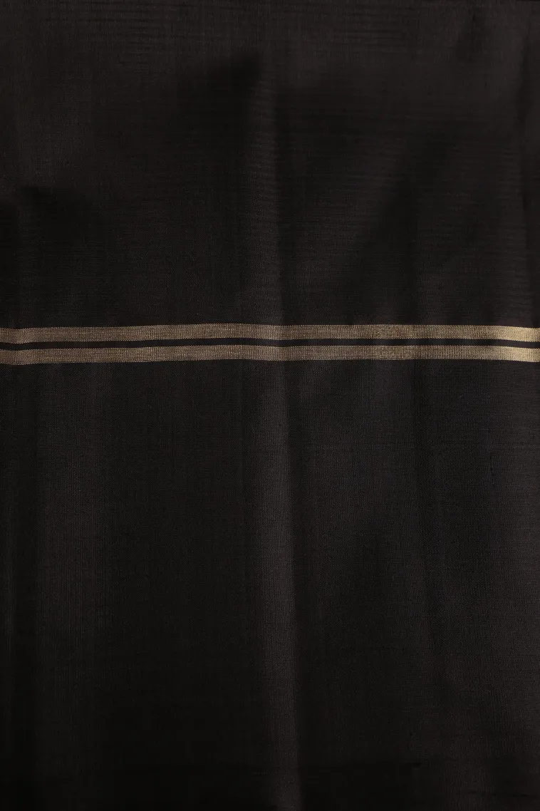 Lemon Yellow Soft Silk Saree with Gold And Silver Zari Flower Mottif view 3