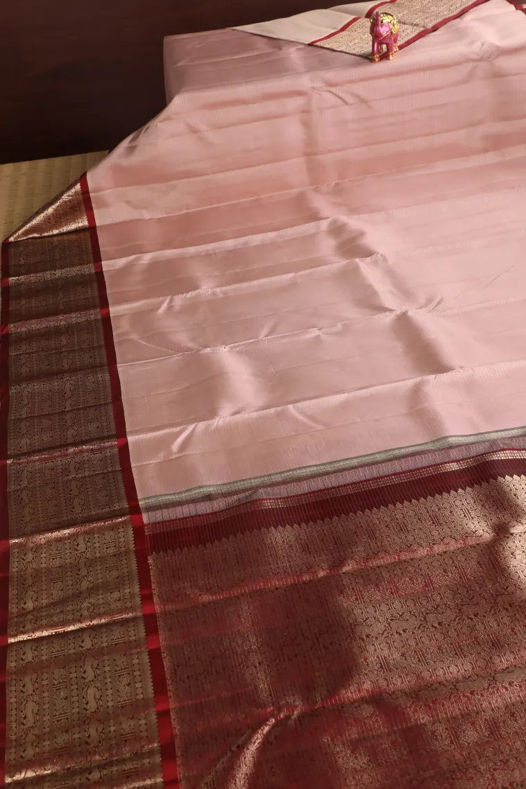 Salmon Pink Kanchipuram Silk Sarees with Gold Zari Checks view 2