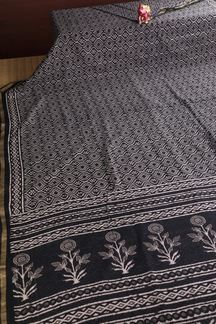 Asphalt Black Chanderi Cotton Sarees with Gold Zari Geometric Shapes view 2