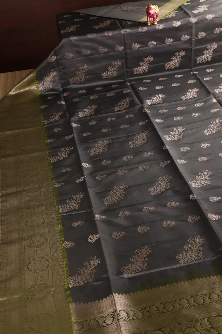 Eel Black Soft Silk Saree with Gold Zari Flower Mottif view 2
