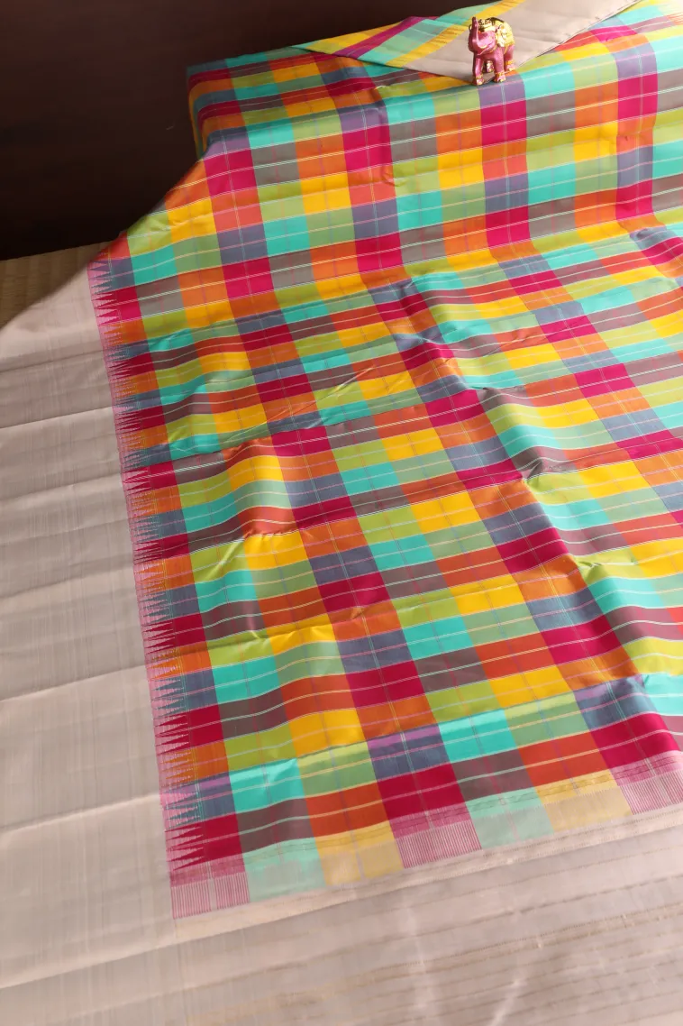 Magenta Pink Kanchipuram Silk Sarees with Gold Zari Checks view 2