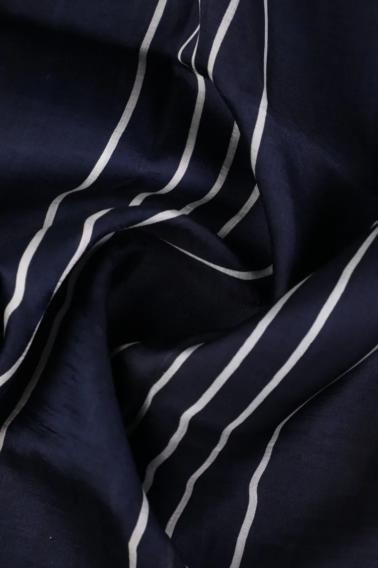 Indigo Blue Soft Silk Sarees Without Zari With Floral Patterns view 4