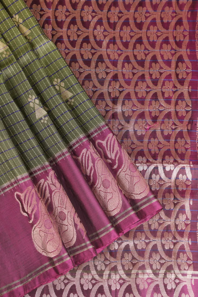 Moccon Green Soft Silk Saree with Gold Zari Checks And Puttas