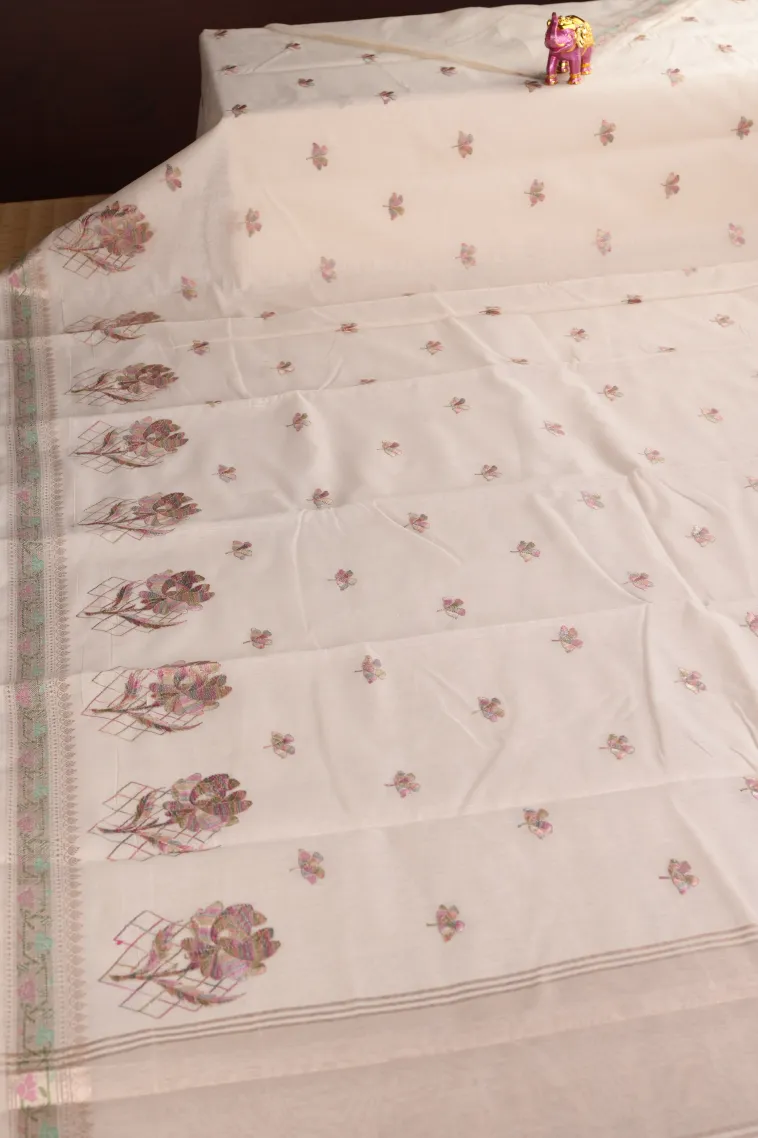 Alabaster White Tissue Silk Sarees with Gold Zari Flower Mottif view 2